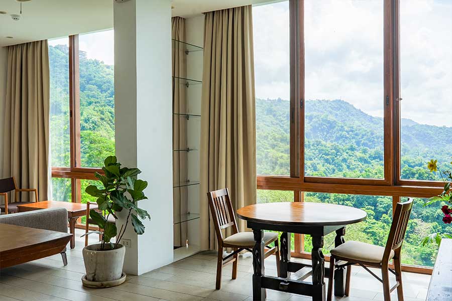 Premier 1 Bedroom Suite at Narra Hill